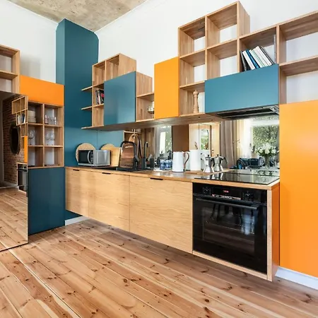 Unique Mottego With Parking By Renters Prestige Poznan