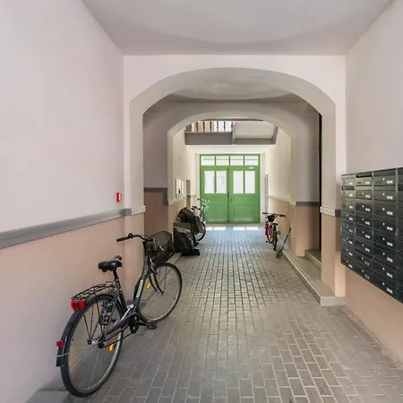 Apartamento Unique Mottego With Parking By Renters Prestige Poznan